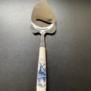 Vintage Delft Blue Windmill Ceramic Handle Cheese Slicer